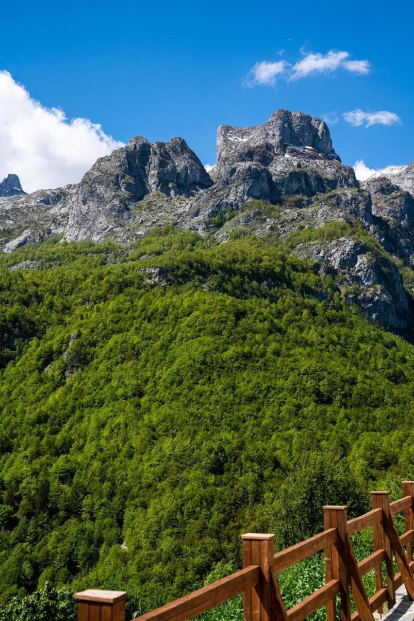 Zeneli Alpin Chalet Cerem Dış mekan fotoğraf